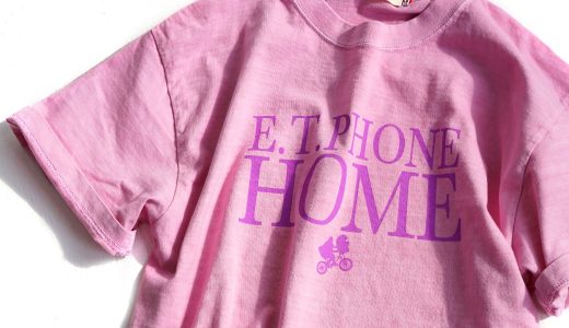 Tシャツ / 映画「E.T.」の名シーンをモチーフにした ロゴTシャツ 。 レディース ユニセックス トップス カットソー 半袖 五分袖 クルーネック ロゴ 綿100％ 大きいサイズ ゆったり 春 夏 23FUN004W 【メール便可22】◆GOOD ROCK SPEED（グッドロックスピード）：E.T. Tシャツ