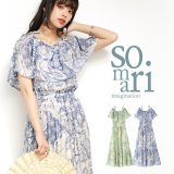 [期間限定クーポンで全品10％OFF]『ケープデザインペイズリー柄ワンピース』[somari imagination ロング ワンピース レディース 春夏 ティアード フレア 半袖 オフショル ボートネック リボン ウエストゴム リゾート]【メール便不可】【20】