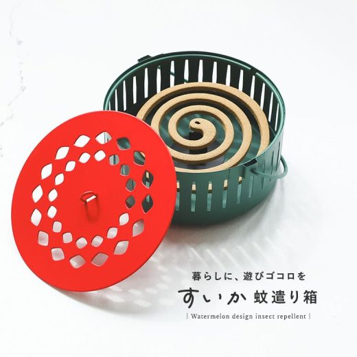蚊取り線香入れ 蚊取り線香 蚊取り線香ホルダー 蚊取り器 虫よけ 虫除け スチール 蚊遣り 蚊やり 持ち運び 蓋つき ハンドル付き 取っ手付き 玄関 リビング ベランダ アウトドア キャンプ 庭 屋外 かわいい おしゃれ インテリア スイカ【メール便不可】【20】