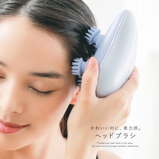 [4/21 12:59迄クーポンで最大15％OFF]『ティアドロップ型ヘッドブラシ』[マッサージブラシ 生活雑貨 ライフスタイル雑貨 防水 シリコン もみあげ洗い コンパクト 片手サイズ 頭皮ケア ヘアケア お風呂OK シャワーOK]◇【メール便不可】【20】