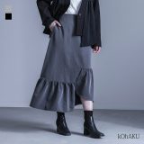 【全品送料無料】スカート レディース ボトムス ロング丈 マキシ丈 アシンメトリー アシメ フレア ラップ風 変形 切り替え 無地 ポケット ジップアップ バックゴム ファスナー 着脱も楽ちん 裏地付き 洗練 オシャレウォーカー※メール便可※【10】