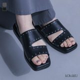 【全品送料無料】サンダル レディース 靴 くつ シューズ ぺたんこ フラット バックストラップ スタッズ ストラップ 合成皮革 スクエアトゥ 厚底 インソール クッション 無地 バックル 春 夏 オシャレウォーカー【メール便不可】【40】