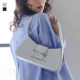 【全品送料無料】ハンドバッグ レディース ファッション雑貨 かばん 鞄 ミニバッグ 肩掛け リボン フェイクレザー ファスナー ポケット ダブルハンドル オケージョン 春 夏 秋 冬 オシャレウォーカー【メール便不可】【40】