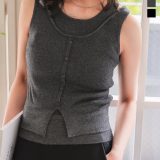 ≪5/17 新発売!!2490円 送料無料≫ タンクトップ レディース 重ね着 フェイクレイヤード ニット [C7451] トップス 20代 30代 40代 サマーニット ニット タンク インナー ボタン トレンド 着映え 白 黒 ホワイト チャコール グレー ブラック 春夏 秋 丸首 伸縮性【送料無料】