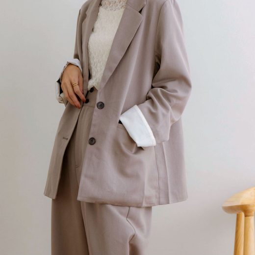 NOAHL｜《60％OFFクーポン対象》《2点70％OFFクーポン》ジャケット レディース アウター オーバージャケット 折り返し 裏地デザイン ライトアウター トップス エクリュ グレージュ チャコール 秋 冬 春 241023