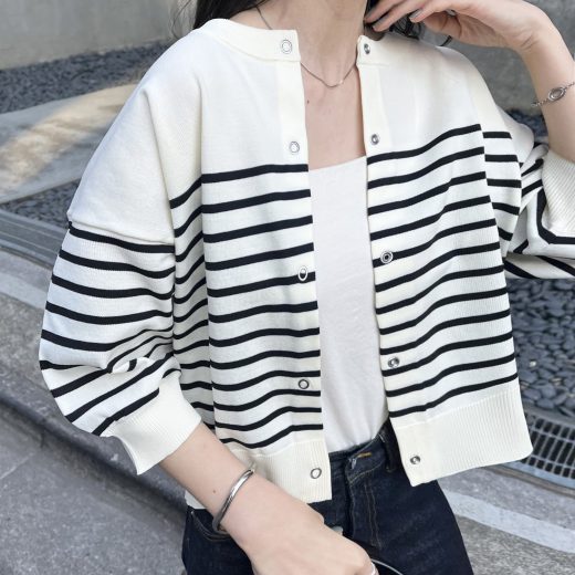 【SALE／15%OFF】Discoat 【WEB限定】ライトスポンディッシュ半袖カーディガン ディスコート トップス カーディガン ネイビー ブルー レッド ピンク ブラウン カーキグリーン ホワイト グレー イエロー ブラック グリーン
