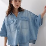 Whim Gazette DENIMドルマンシャツ ウィム ガゼット トップス シャツ・ブラウス ブルー【送料無料】