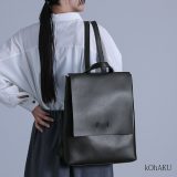 【全品送料無料】『フェイクレザーカブセリュック』[kOhAKU リュック レディース バッグ 合皮 フェイクレザー スクエア型 ユニセックス メンズ ペア シンプル モード 高級感]【メール便不可】【40】
