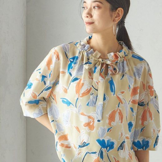 SHIPS WOMEN IPEKER 花柄 フリル ネック リボン 半袖 ブラウス シップス トップス シャツ・ブラウス ベージュ【送料無料】