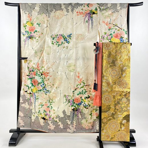 振袖 身丈159cm 裄丈65cm M 袷 袋帯フルセット 牡丹 枝梅 金糸 金彩 クリーム 正絹 秀品 【中古】