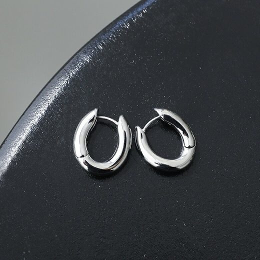 ピアス レディース アクセサリー イヤーアクセサリー フープピアス フープ リングピアス リング 中折れ 中折れ式 太め 小さめ 使いやすい 普段使い 上品 きれいめ 高見え 定番オシャレウォーカー◇※メール便可※【5】