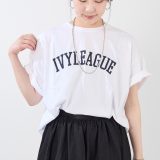 【SALE／20%OFF】MICA&DEAL “IVYLEAGUE”ロゴT-shirt マイカアンドディール トップス カットソー・Tシャツ ホワイト ベージュ ネイビー【送料無料】