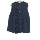 【中古】yori(ヨリ) ベスト ダブルクロス/フリル/フレア 黒