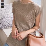 ≪7/20 新発売!!1790円 送料無料≫ トップス レディース 夏 プリーツチュニックトップス [C7592] 20代 30代 40代 ブラウス チュニック ノースリーブ ノースリ フレンチスリーブ リブプリーツ プリーツ 体型カバー セットアップ きれいめ ベージュ【送料無料】【メール便】