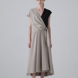 【SALE／60%OFF】ADORE ◆ストレッチストライプワンピース アドーア ワンピース・ドレス ワンピース ベージュ ブラック【送料無料】