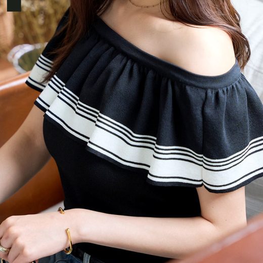 ≪7/8 新発売!!2490円 送料無料≫ トップス レディース 夏 ニット オフショルダー サマーニット ケープカラー [N1222] オフショル 20代 30代 40代 ワンショル ワンショルダー 骨スト ライン ボーダー ケープ襟 ケープカラー 薄手 黒 白 ボートネック【送料無料】【メール便】