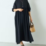 【SALE／40%OFF】BEARDSLEY ストレッチジョーゼットギャザーワンピース ビアズリー ワンピース・ドレス その他のワンピース・ドレス ブラック【送料無料】