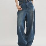 ADAM ET ROPE’ FEMME 【サステナブル】バックタックワイドデニム アダムエロペ パンツ ジーンズ・デニムパンツ ブルー【送料無料】