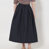 【SALE／30%OFF】UNITED ARROWS ボリューム フレアスカート ユナイテッドアローズ スカート ロング・マキシスカート ネイビー ホワイト【送料無料】