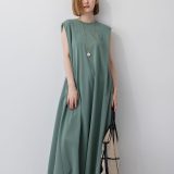 23区 【Oggi8月号掲載/接触冷感/洗える】ツイストコットンプレーティング スリーブレスワンピース ニジュウサンク ワンピース・ドレス ワンピース グレー ブラック ブラウン【送料無料】