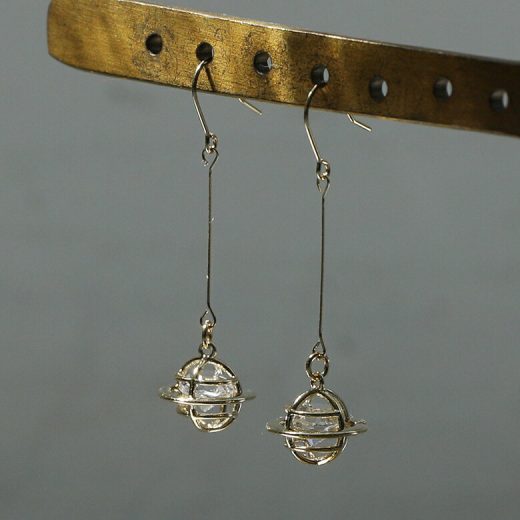 ピアス レディース アクセサリー 両耳用 ロングピアス ジュエリー 惑星モチーフ ファッション雑貨 大人カジュアル 上品 きれいめ ベーシック ニュアンス ラフ 春 夏 秋 冬 オールシーズン オシャレウォーカー◇※メール便可※【5】