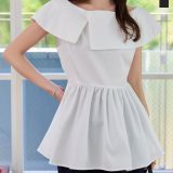 ≪8/10 新発売!!2990円 送料無料≫ ペプラム ブラウス トップス レディース [C7619] 20代 30代 40代 オフショルダー ワンショルダー ワンショル ビッグ襟 サイドスリット ブラ紐 オフ オフホワイト ホワイト 白 ブラック 黒 体型カバー 二の腕カバー 華奢見え【送料無料】